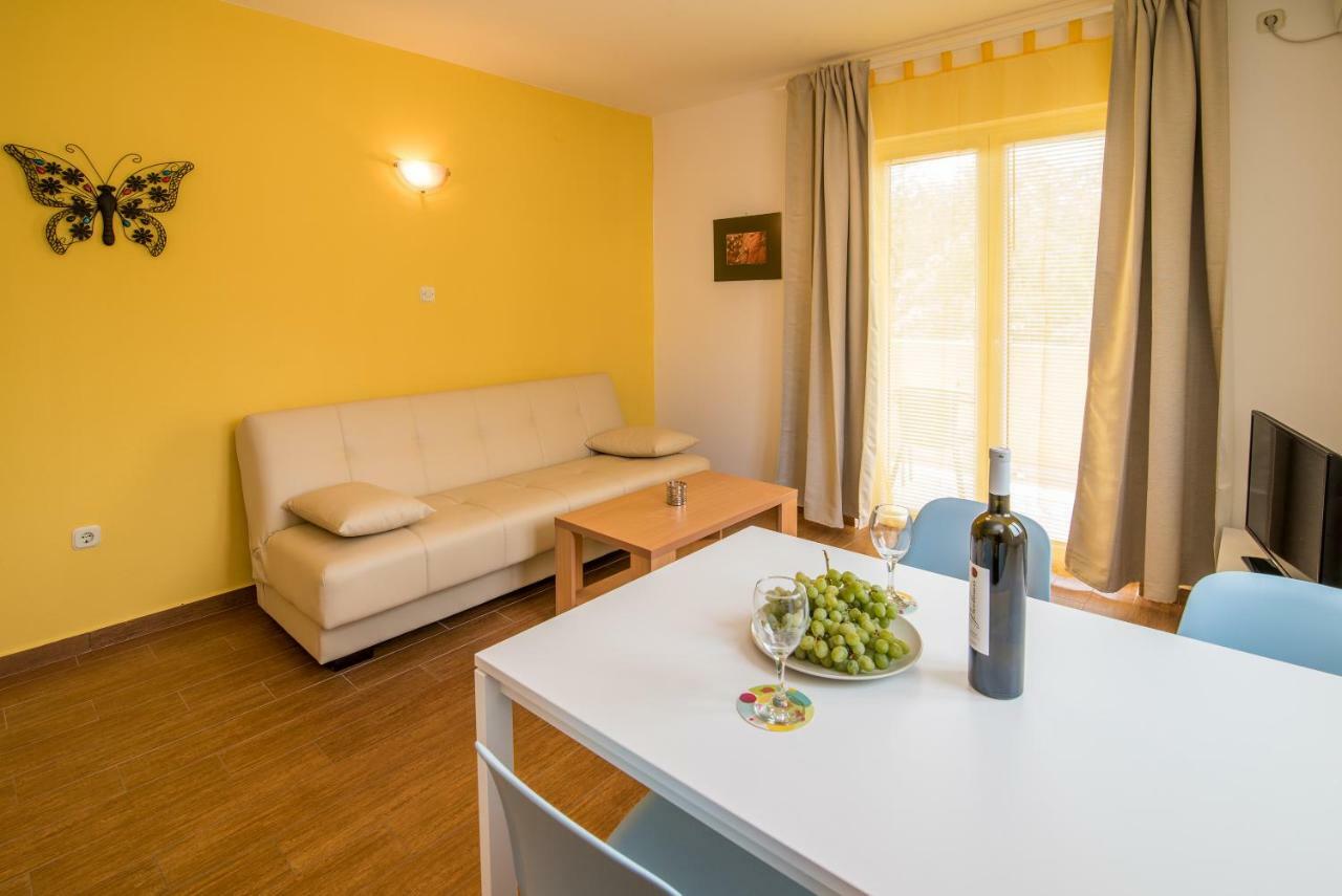 Apartments Sanjin Корнич Экстерьер фото