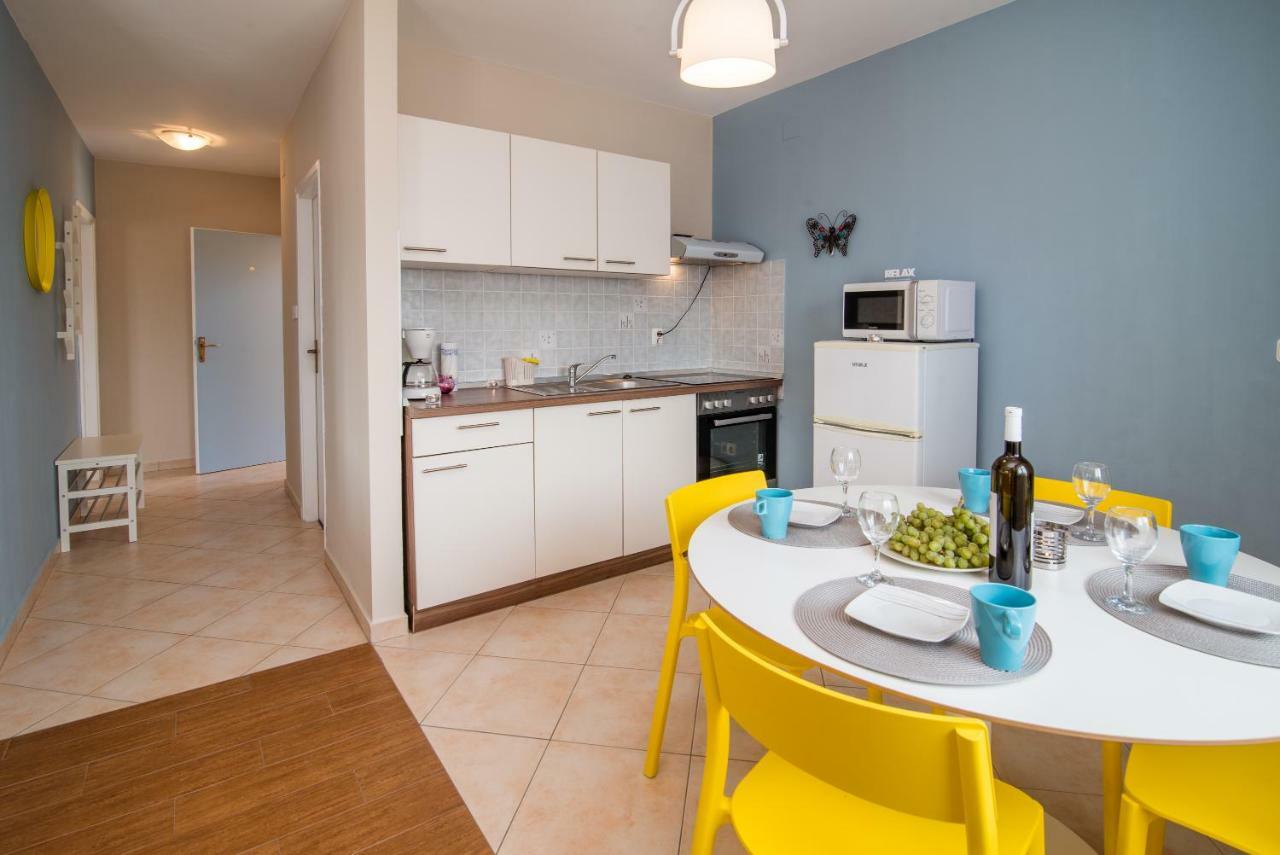 Apartments Sanjin Корнич Экстерьер фото