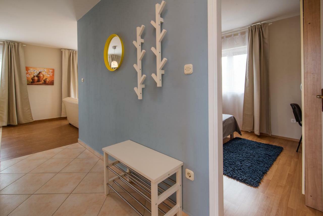 Apartments Sanjin Корнич Экстерьер фото